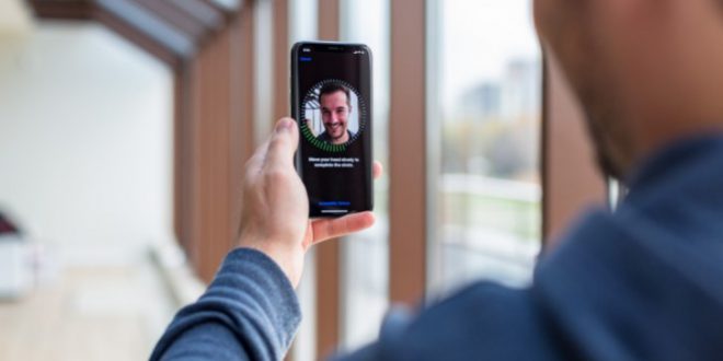 ترکیب آیفون 11 سنسور بهبود یافته Face ID ، عکاسی کم نور بهتر را ارائه می دهد
